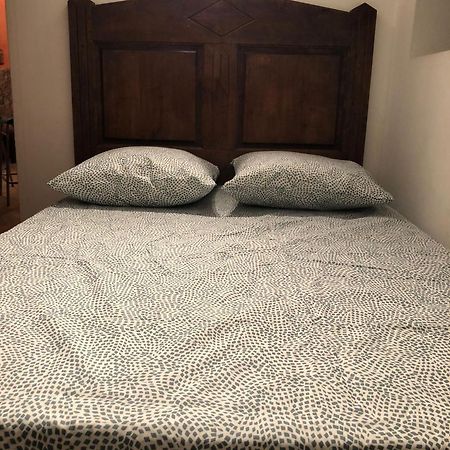 Mas Bien Etre Apartment Fourques  Bagian luar foto