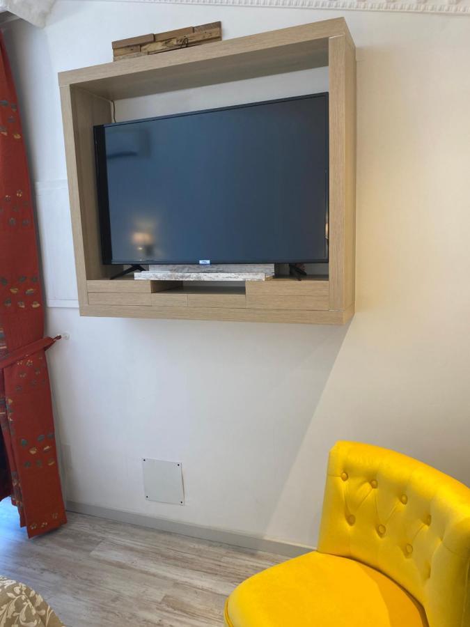 Mas Bien Etre Apartment Fourques  Bagian luar foto